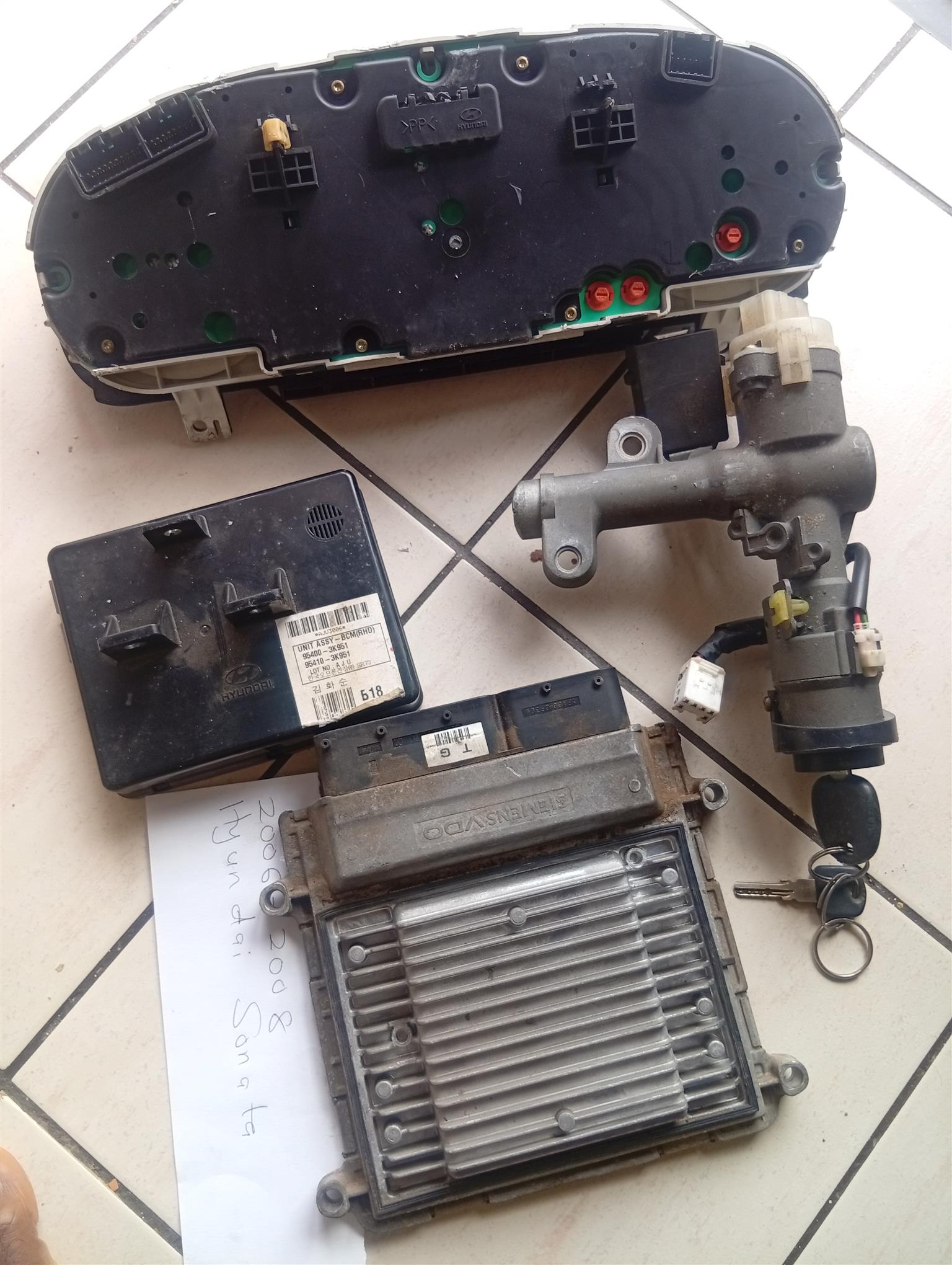 2006-2008 Hyundai sonata complete lockset - Private Seller