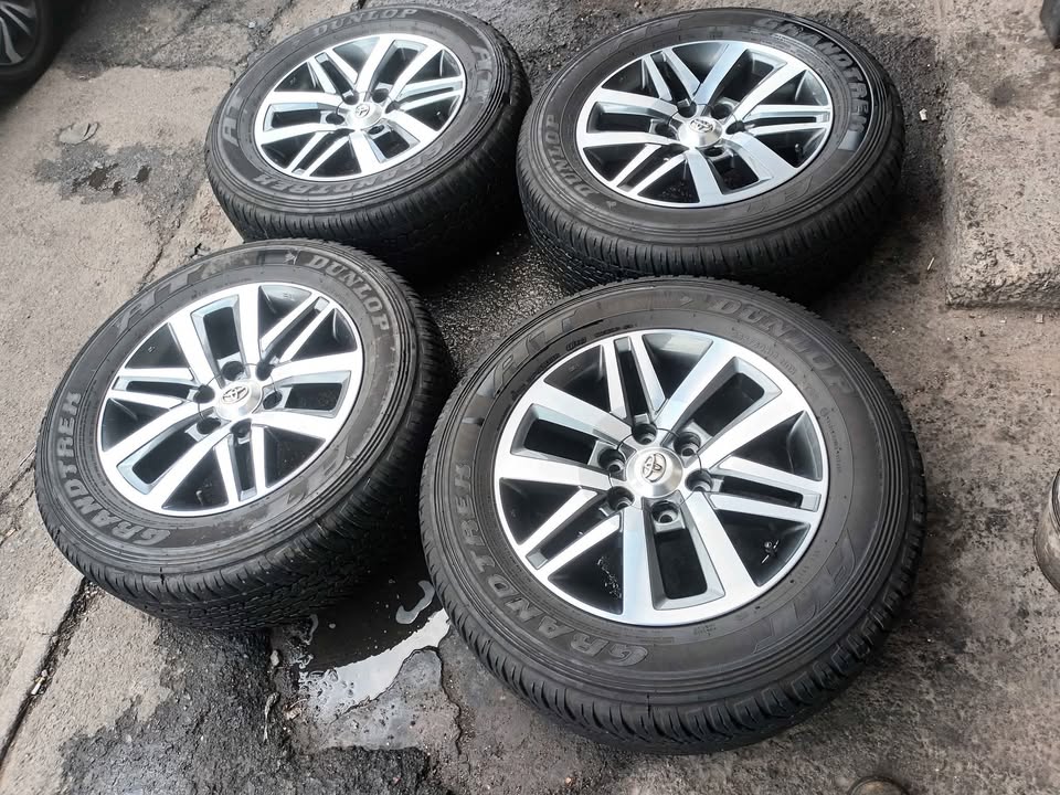 18inch Toyota mags and tyres - Private Seller 18inch Toyota mags and tyres - Private Seller