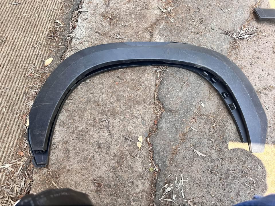 Nissan Magnite both side wheel arch - Private Seller Nissan Magnite both side wheel arch - Private Seller
