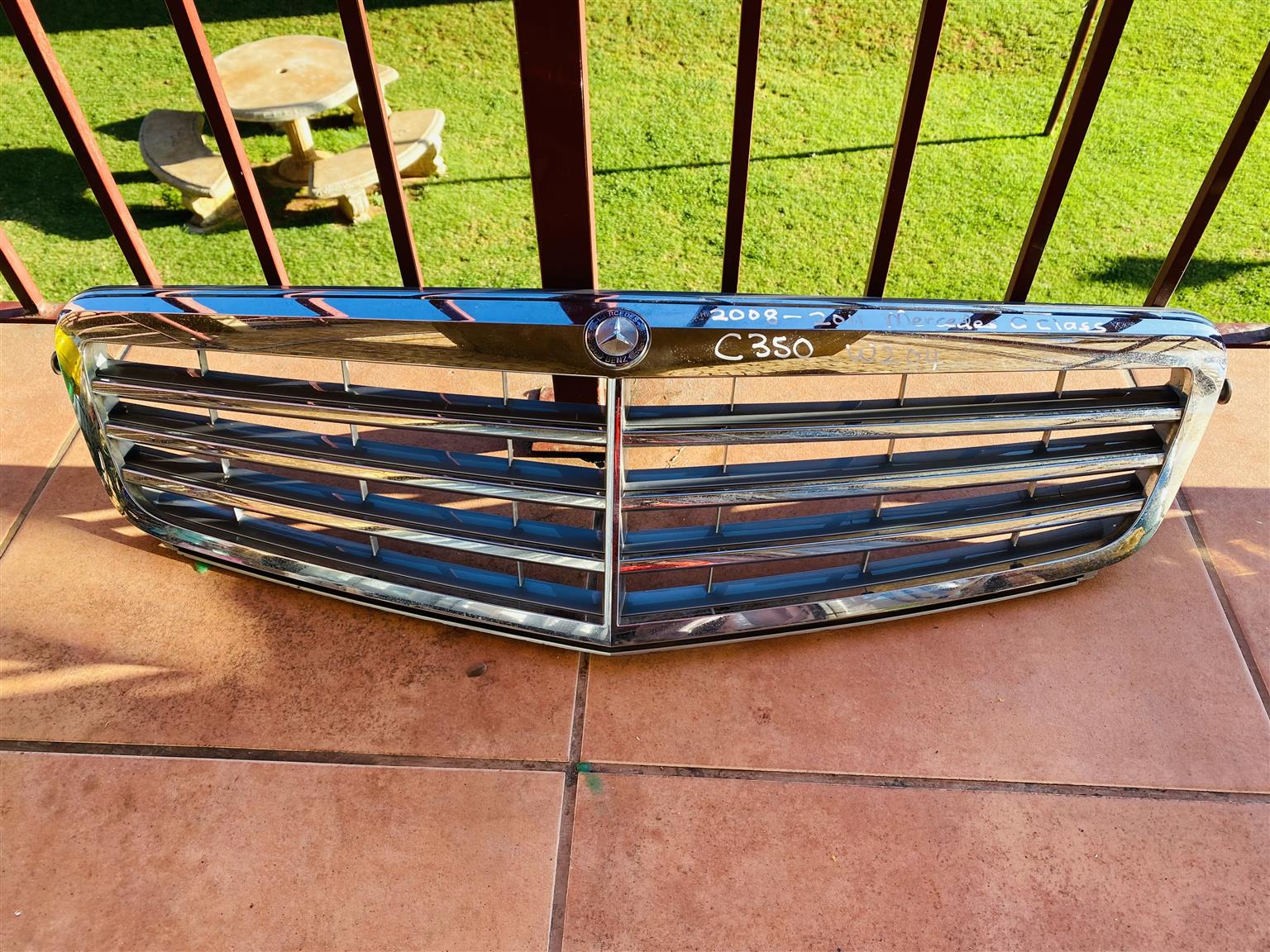 2008-2011 Mercedes Benz c class w204 front grill in good condition - Private Seller 2008-2011 Mercedes Benz c class w204 front grill in good condition - Private Seller