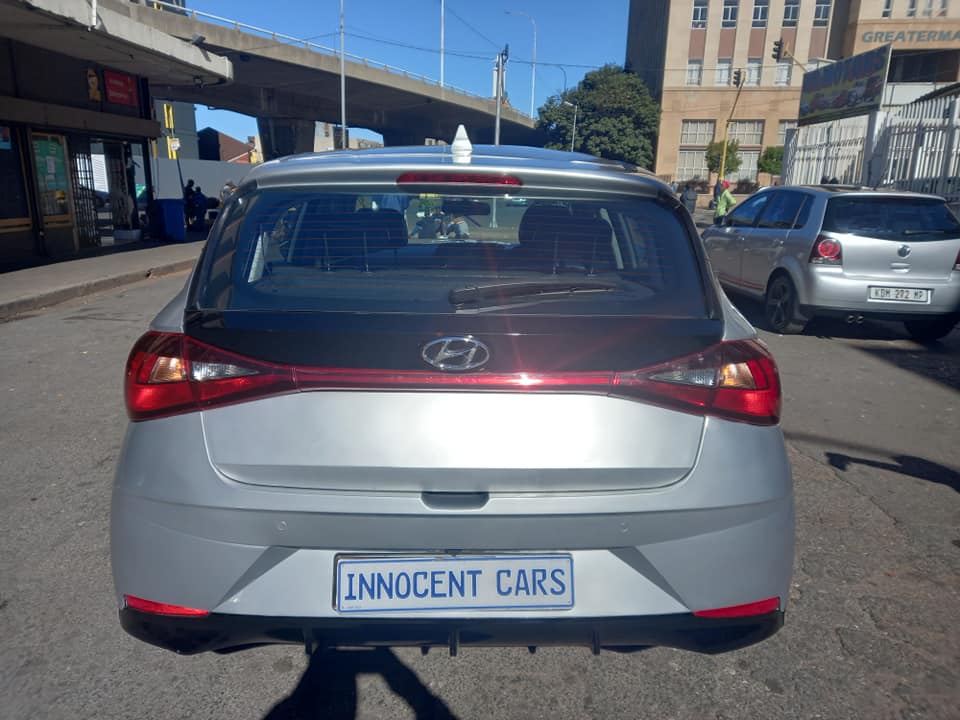 2021 HYUNDAI i20 GRAND 1.2 PETROL, AUTOMATIC, SILVER COLOR, MILEAGE 24000KM