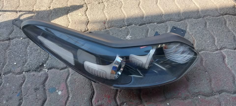 KIA SPORTAGE 2021 HEADLIGHT RHS AVAILABLE