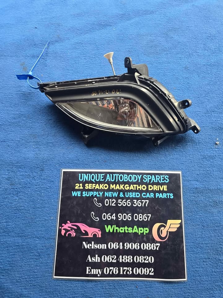 Hyundai i Right Fog Light - Private Seller