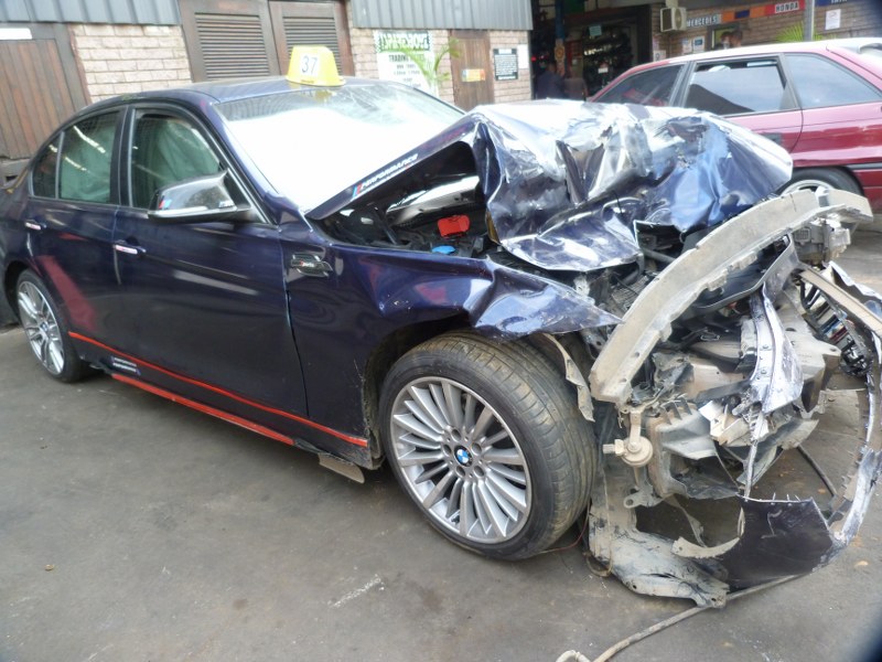 BMW 318i F30 Petrol AT N13 Blue - 2016 SPARESBOYZ STRIPPING FOR SPARES - Private Seller BMW 318i F30 Petrol AT N13 Blue - 2016 SPARESBOYZ STRIPPING FOR SPARES - Private Seller