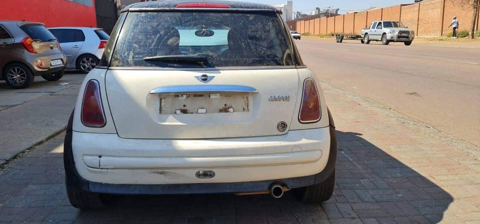 Mini Cooper stripping for spares - Private Seller