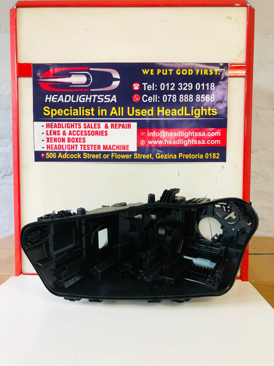 BMW X5 G05 left side headlight replacement housing (2018) - Private Seller BMW X5 G05 left side headlight replacement housing (2018) - Private Seller
