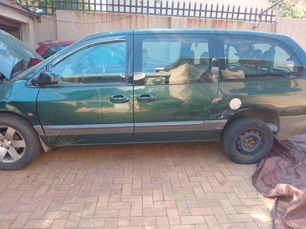 CHRYSLER GRAND VOYANGER 3.3L V6 STRIPPING FOR SPARES - Private Seller CHRYSLER GRAND VOYANGER 3.3L V6 STRIPPING FOR SPARES - Private Seller