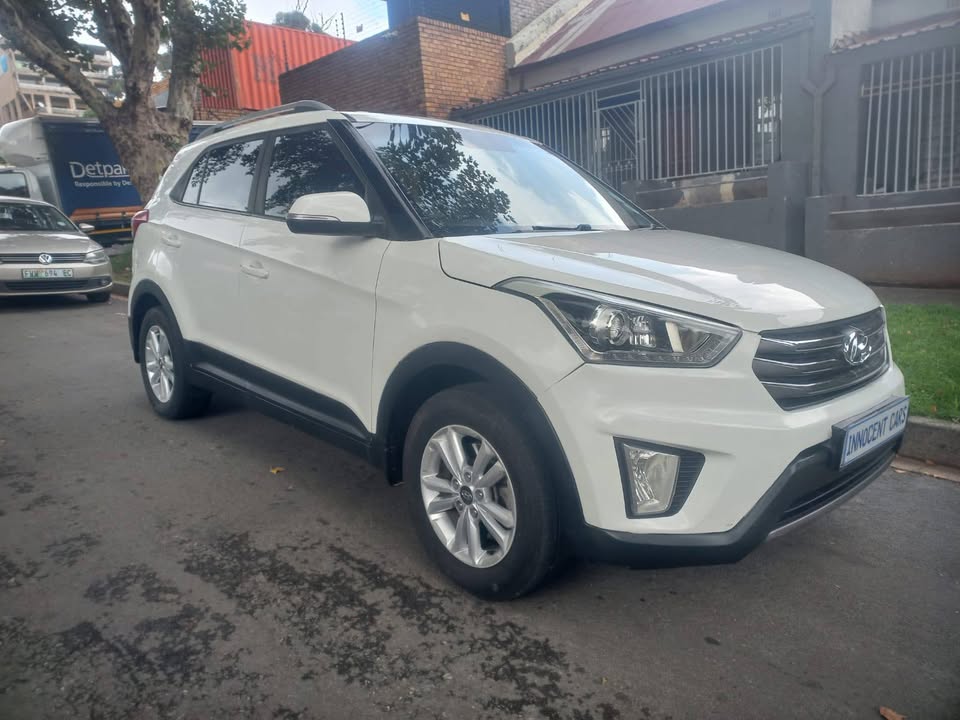 2016 Hyundai Creta SUV. Engine Capacity 1.6 Petrol, Manual, White Color, Mileage 107000km,