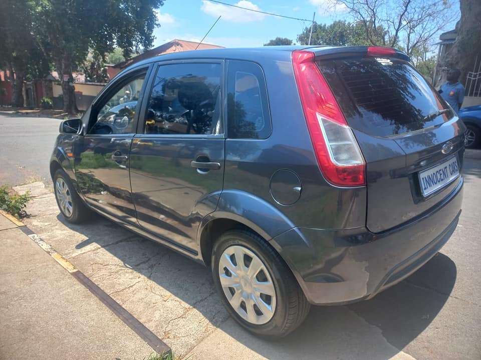 2014 FORD FIGO 1.4 PETROL, MANUAL, GREY COLOR, MILEAGE 80000KMS