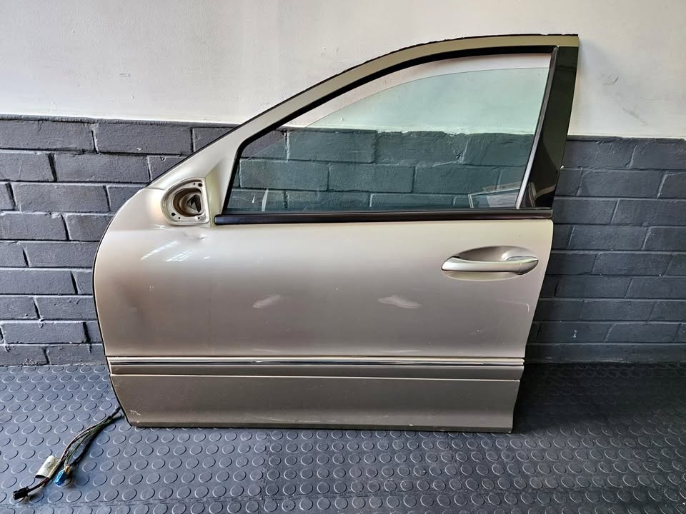 MERCEDES W203 DOORS – OEM