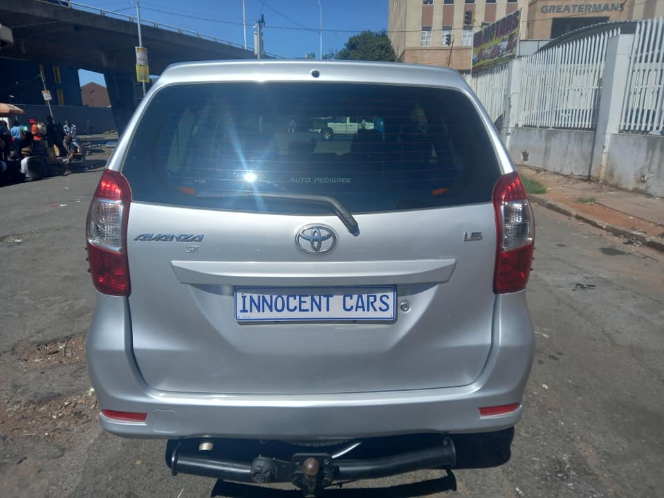 2016 TOYOTA AVANZA 1.5 SX PETROL, AUTOMATIC TRANSMISSION, SILVER COLOUR