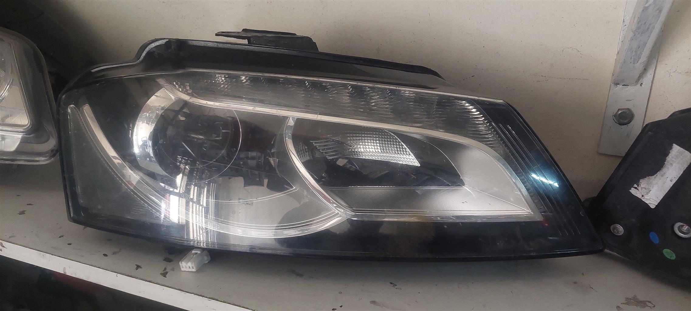 Audi a3 bothside headlight - Private Seller