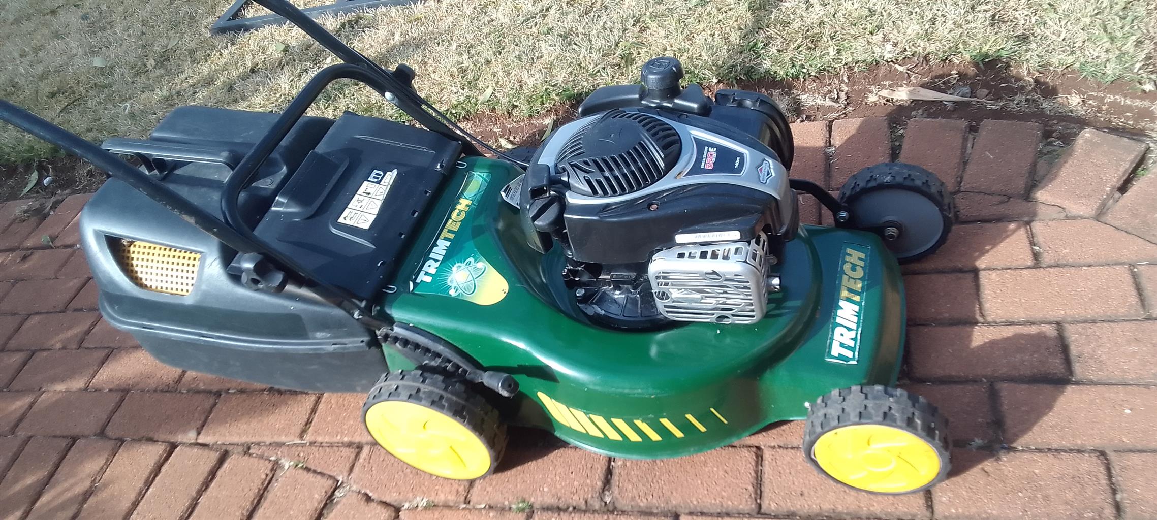 Trimtech 190cc best sale petrol lawnmower