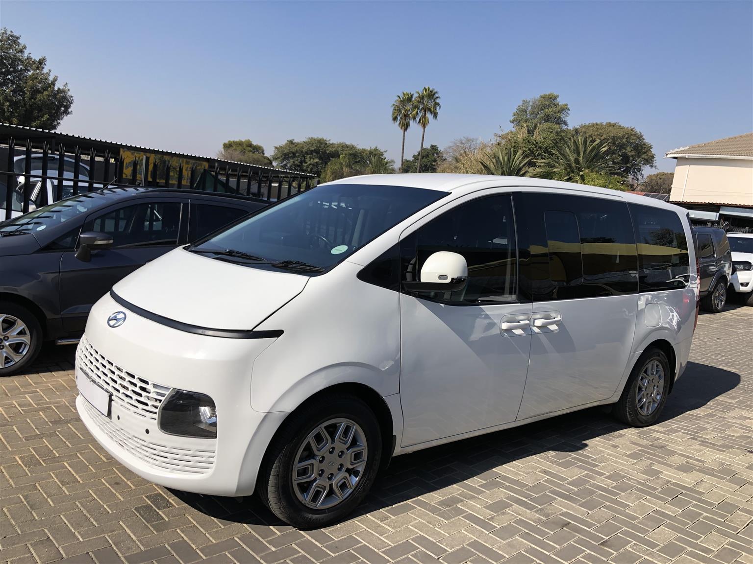 2021 Hyundai Staria 2.2D Executive 11-seater Auto For Sale