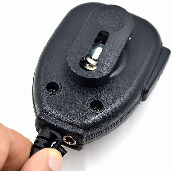 Hand Held Clip-On Shoulder Speaker Mic Microphone PTT for Walkie Talkies. NEW