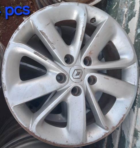 RENAULT MEGANE MK3 17-INCH RIM (2008-2014) - Private Seller RENAULT MEGANE MK3 17-INCH RIM (2008-2014) - Private Seller