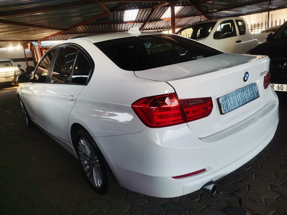 2013 BMW 320D F30 AUTOMATIC DIESEL