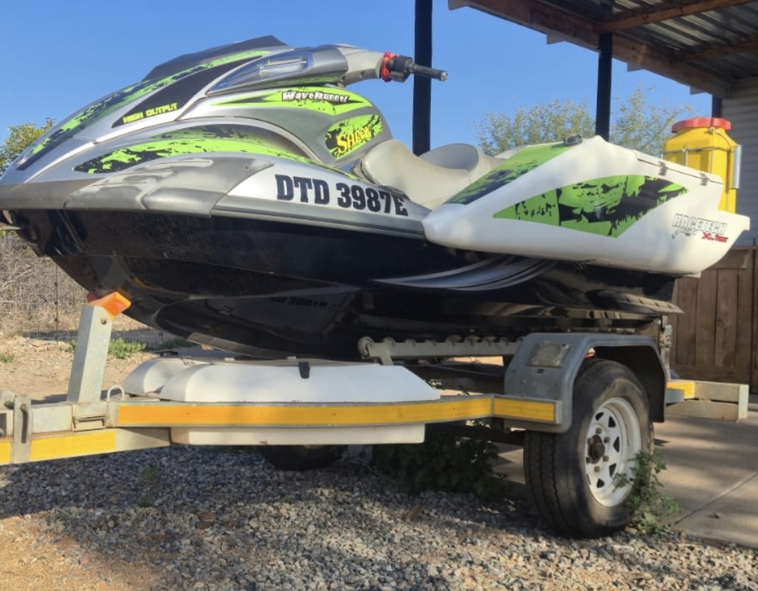 Yamaha Wave Runner FX Cruiser 1800. 140 hours . Racetech XL tubbies. Garmin GPS - Private Seller Yamaha Wave Runner FX Cruiser 1800. 140 hours . Racetech XL tubbies. Garmin GPS - Private Seller