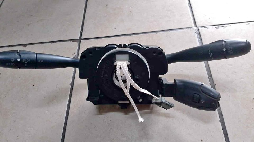 Peugeot 206 combination switch - Private Seller