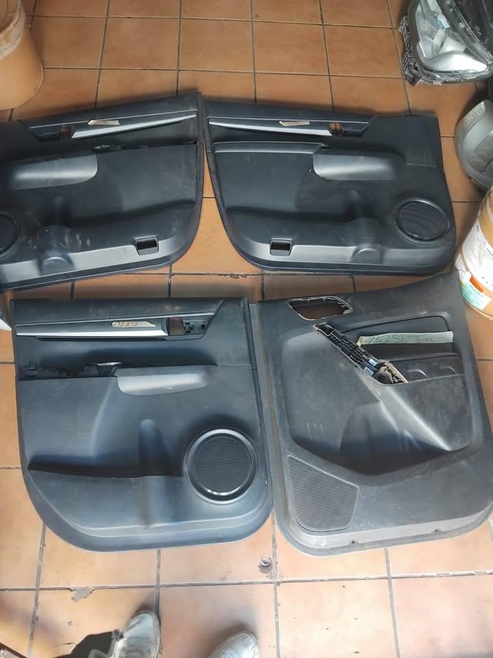 Used TOYOTA HILUX GD6 DOOR PANELS for sale in Gauteng | Auto Mart