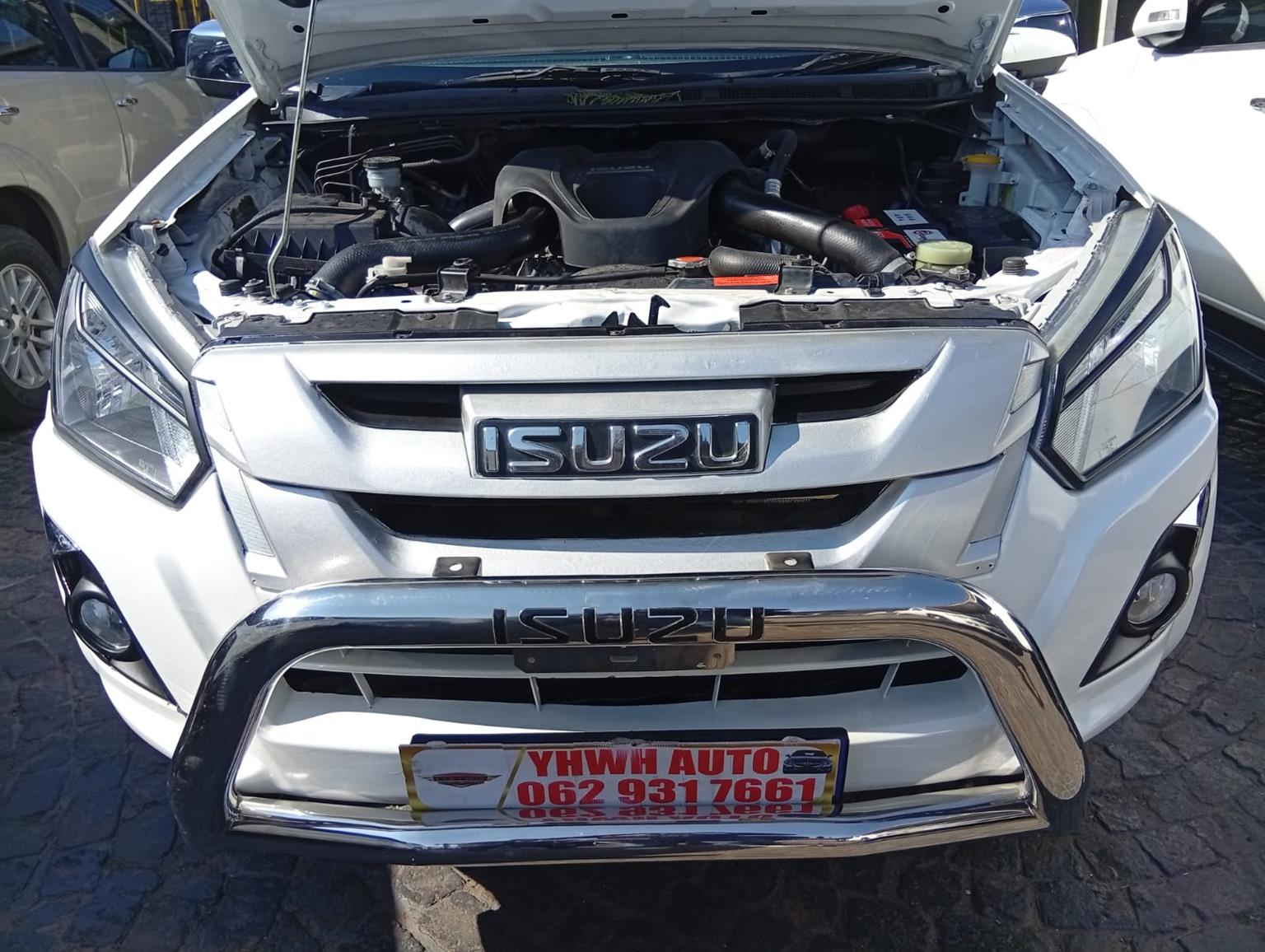 2019 Isuzu KB250 DMax DoubleCab 4X2 Bakkie Manual Cloth Seats, RollBar,