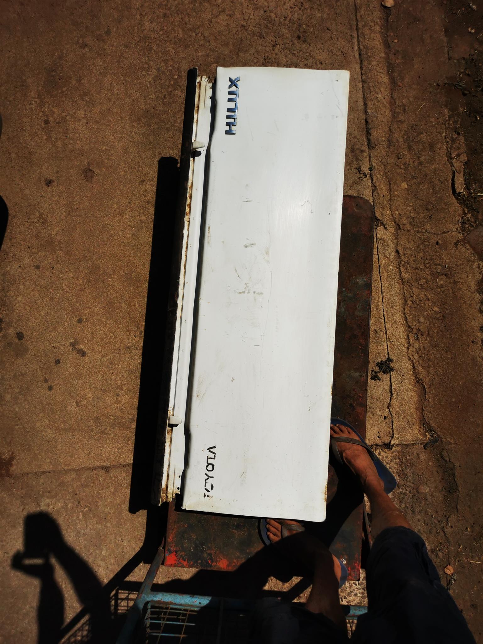 Toyota Hilux tailgate. - Private Seller