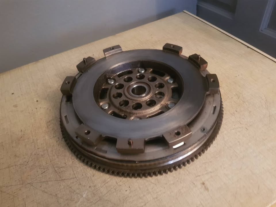 VOLVO XC40 DUEL MASS FLYWHEEL FORSALE - Private Seller