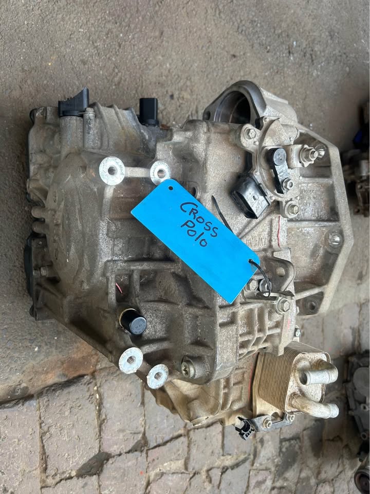 Volkswagen Cross Polo Automatic Gearbox Available Call or WhatsApp - Private Seller Volkswagen Cross Polo Automatic Gearbox Available Call or WhatsApp - Private Seller