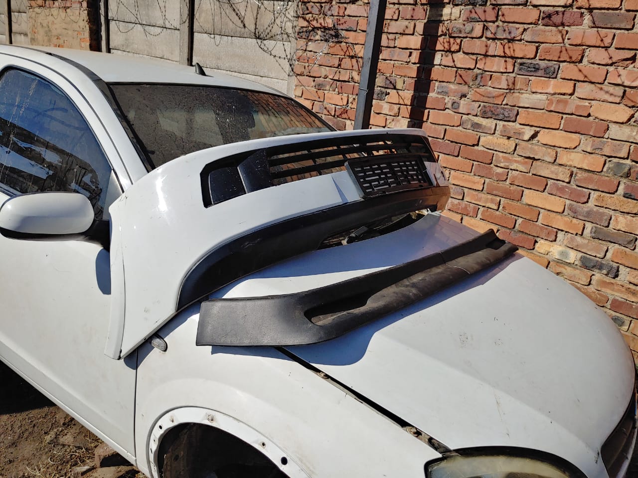 OPEL CORSA GAMMA BODY PARTS FOR SALE