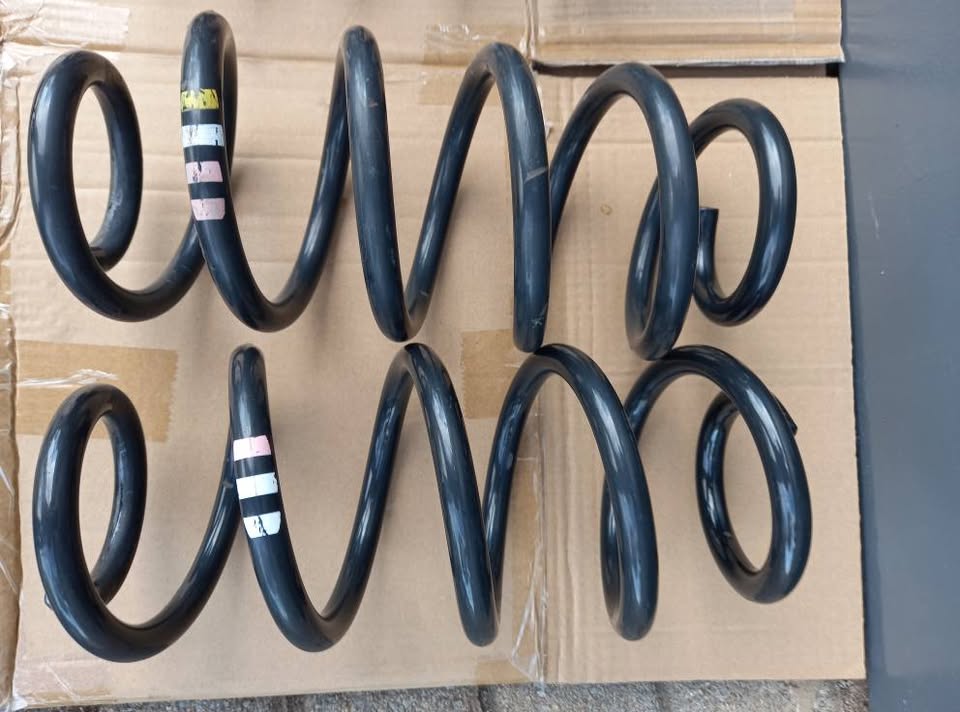 Audi A4 original springs - Private Seller