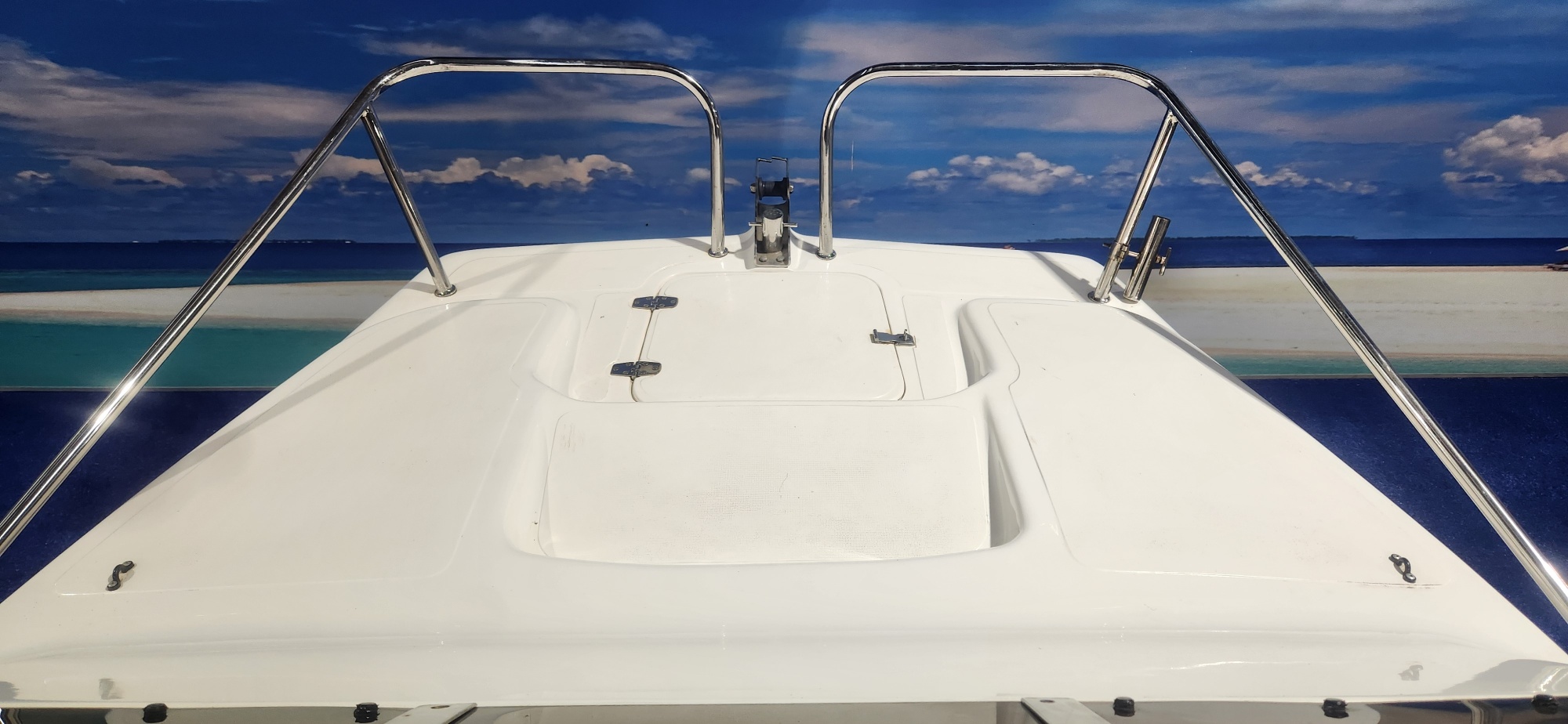 SEACAT 520 FC ON TRAILER 2 X 70 HP YAMAHA 4 STROKES 2022 MODEL 70 HOUR