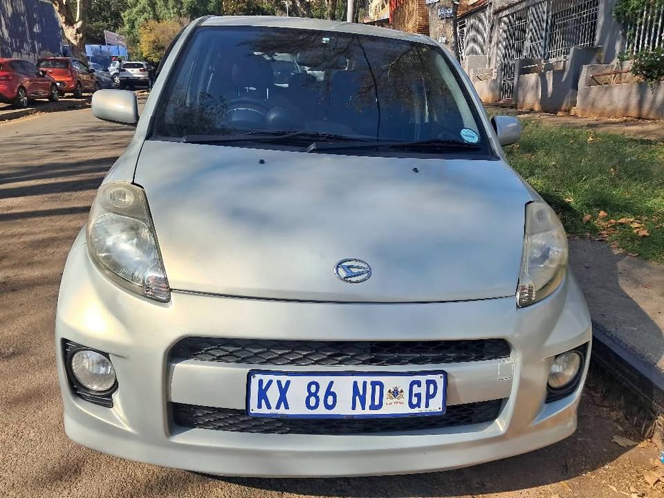 DAIHATSU SIRION 1.3 2010 FOR SALE