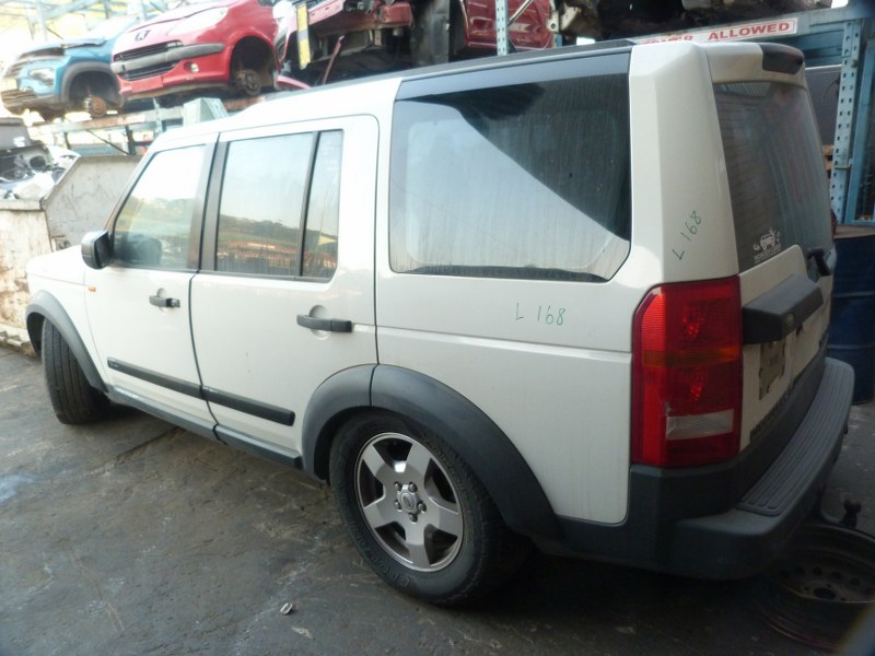 Land Rover Discovery 3 Td V6 SE AT White - 2006 STRIPPING FOR SPARES - Private Seller Land Rover Discovery 3 Td V6 SE AT White - 2006 STRIPPING FOR SPARES - Private Seller