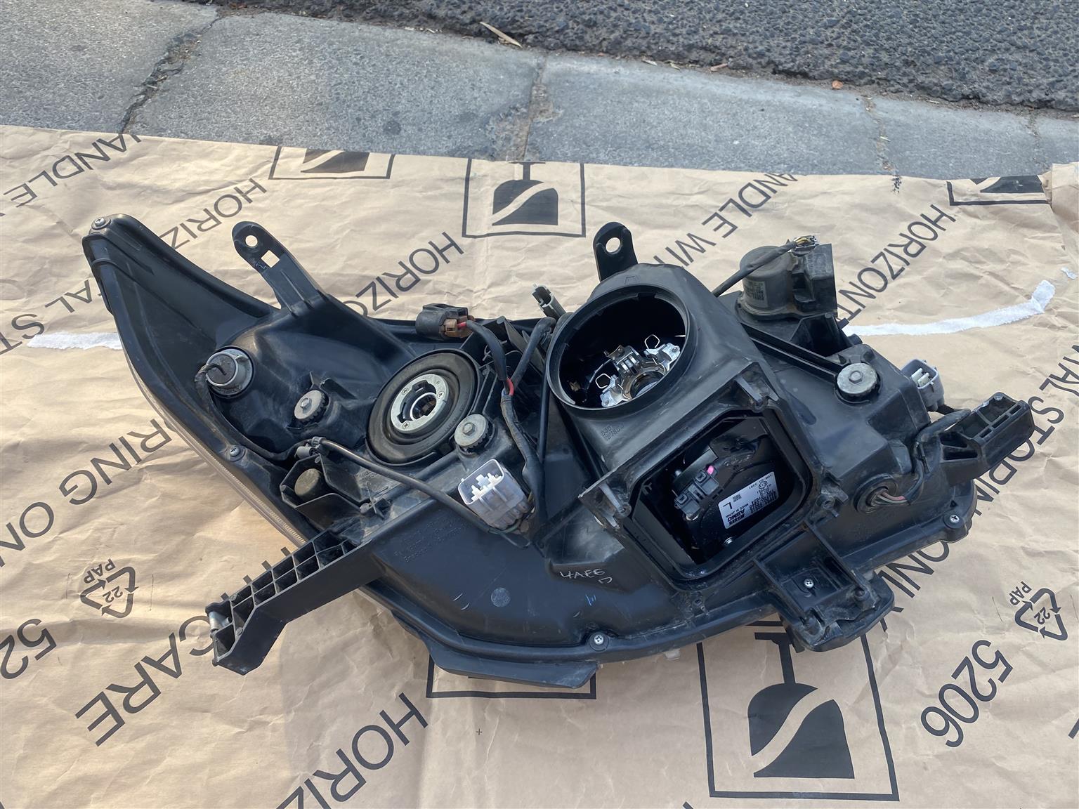2014 TOYOTA LAND CRUISER PRADO HEADLIGHT LEFT SIDE FOR SALE