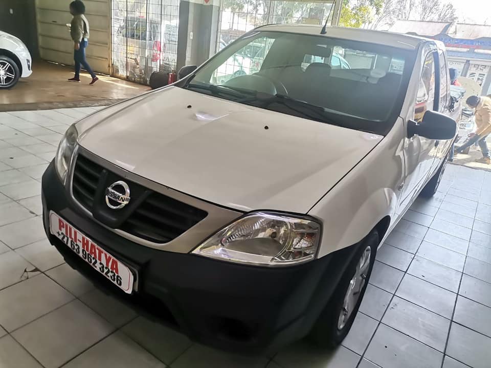 2016 NISSAN NP200 1.6 MANUAL