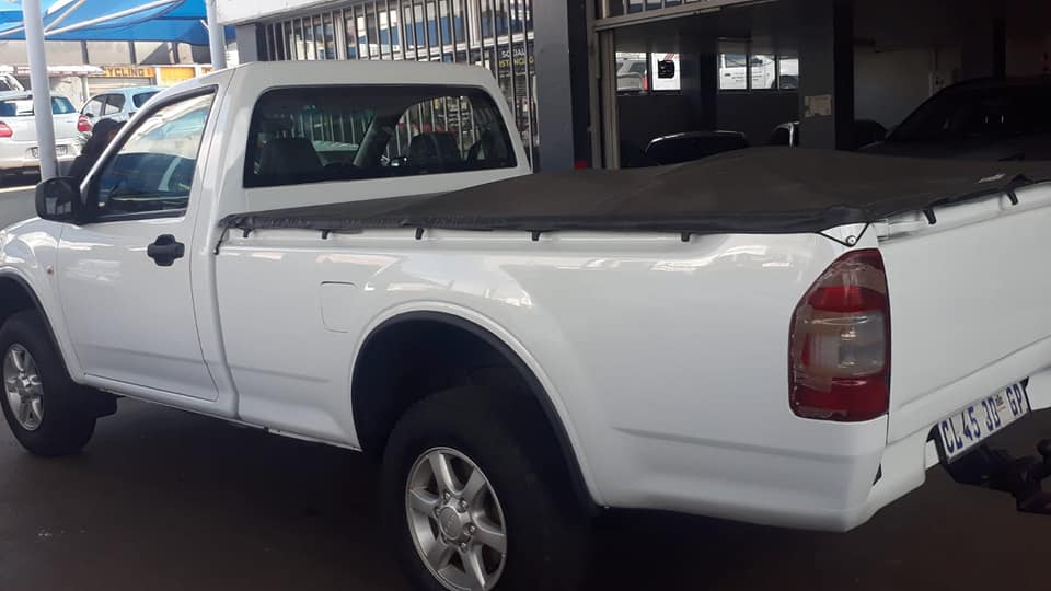 ISUZU KB250 SINGLE CAB