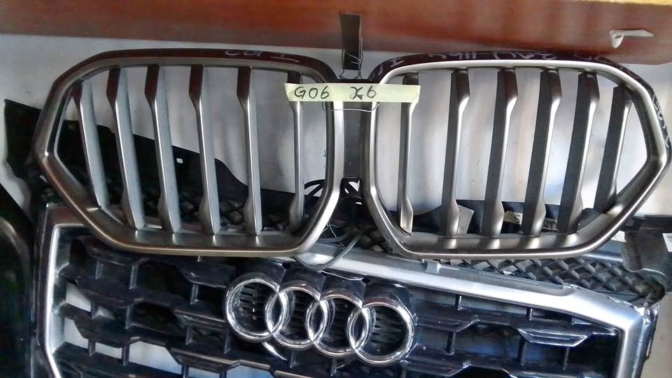 BMW GO6 X6 GRILL - Private Seller
