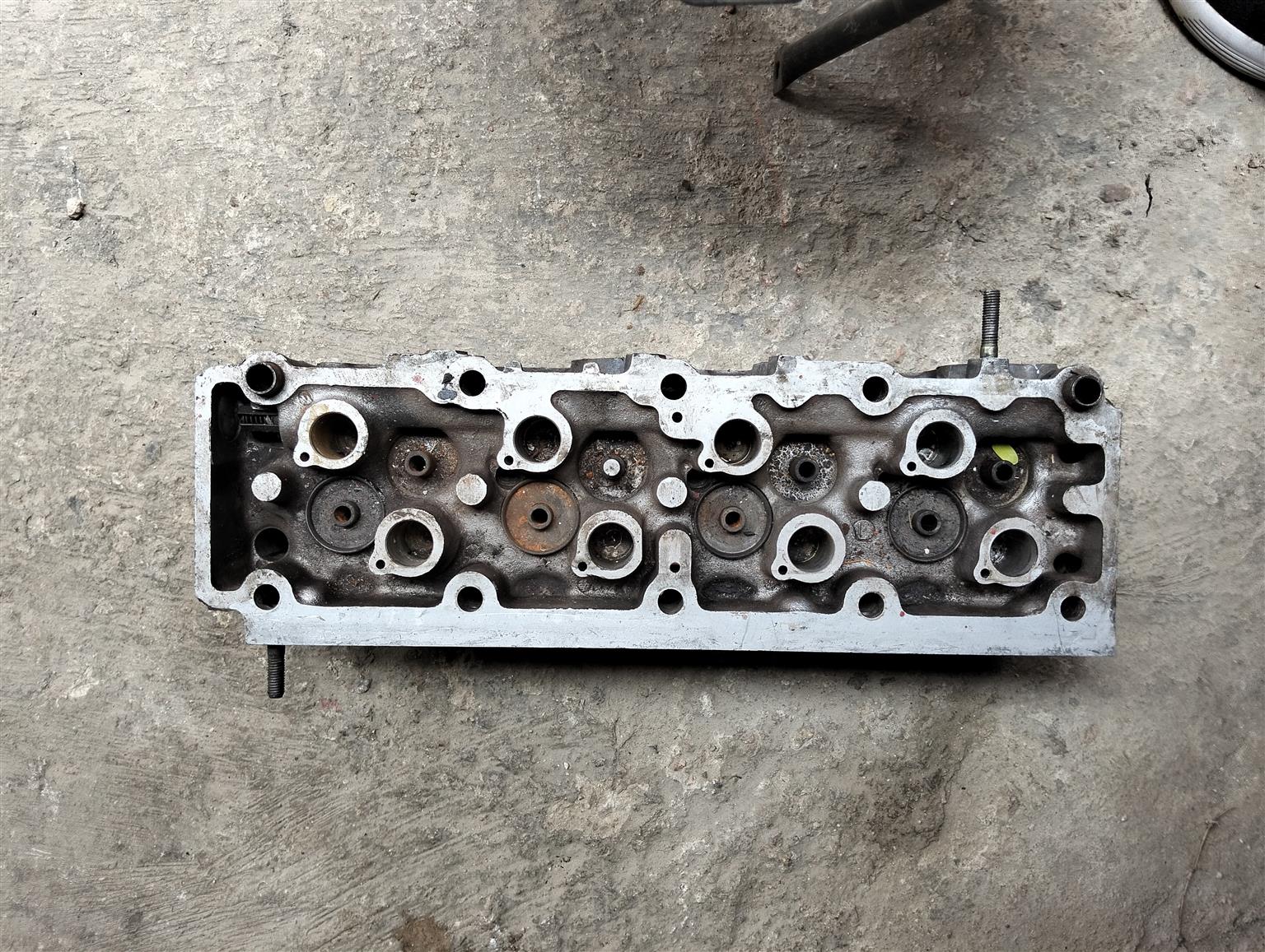 Opel Monza (1.8) cylinder head - Private Seller