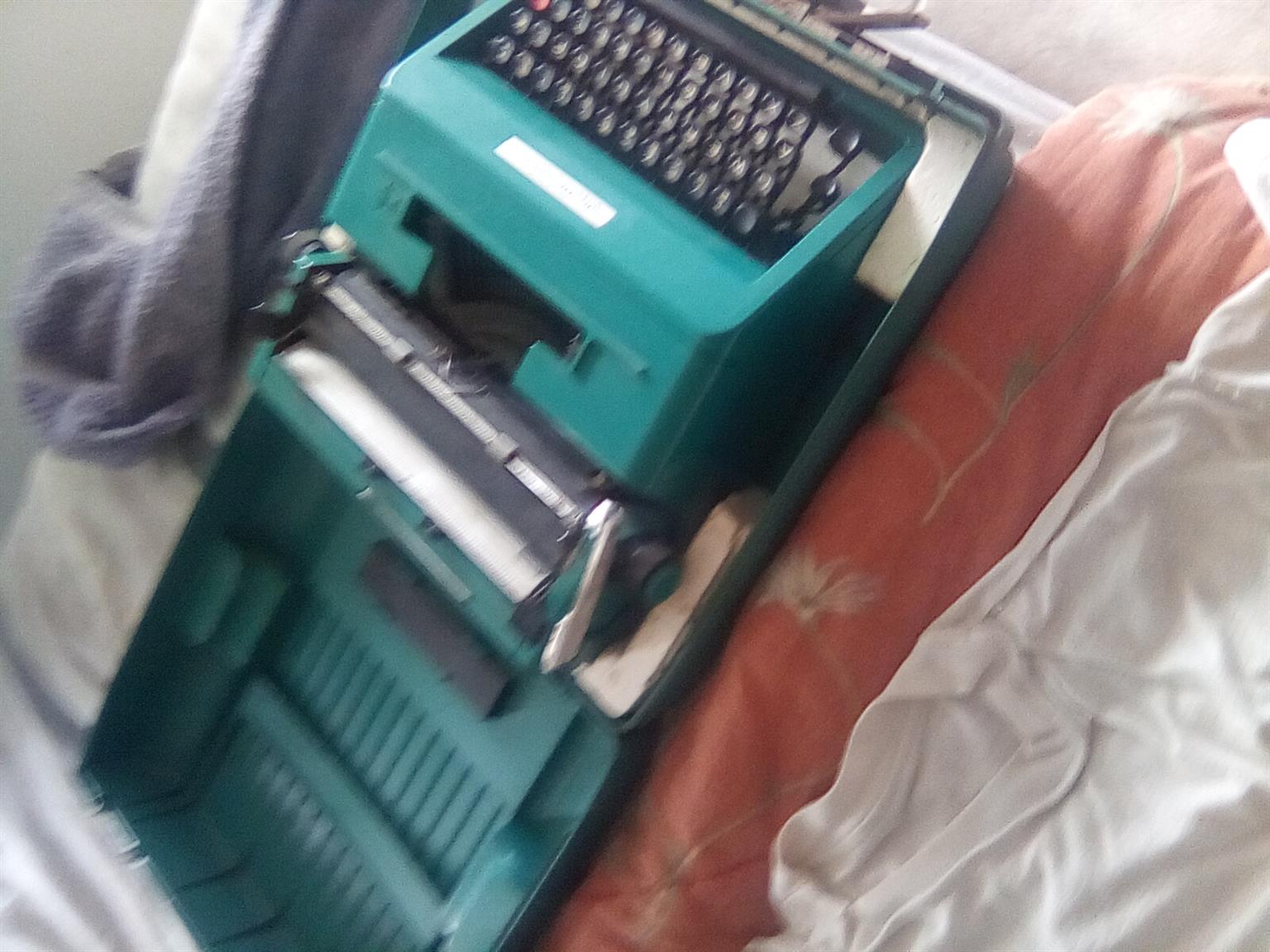 Olivetti studio 45 typewriter