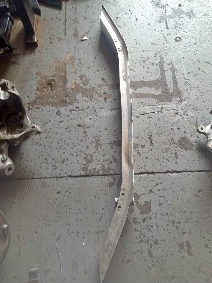 BMW F20,F22,F30,F32 STIFFENER