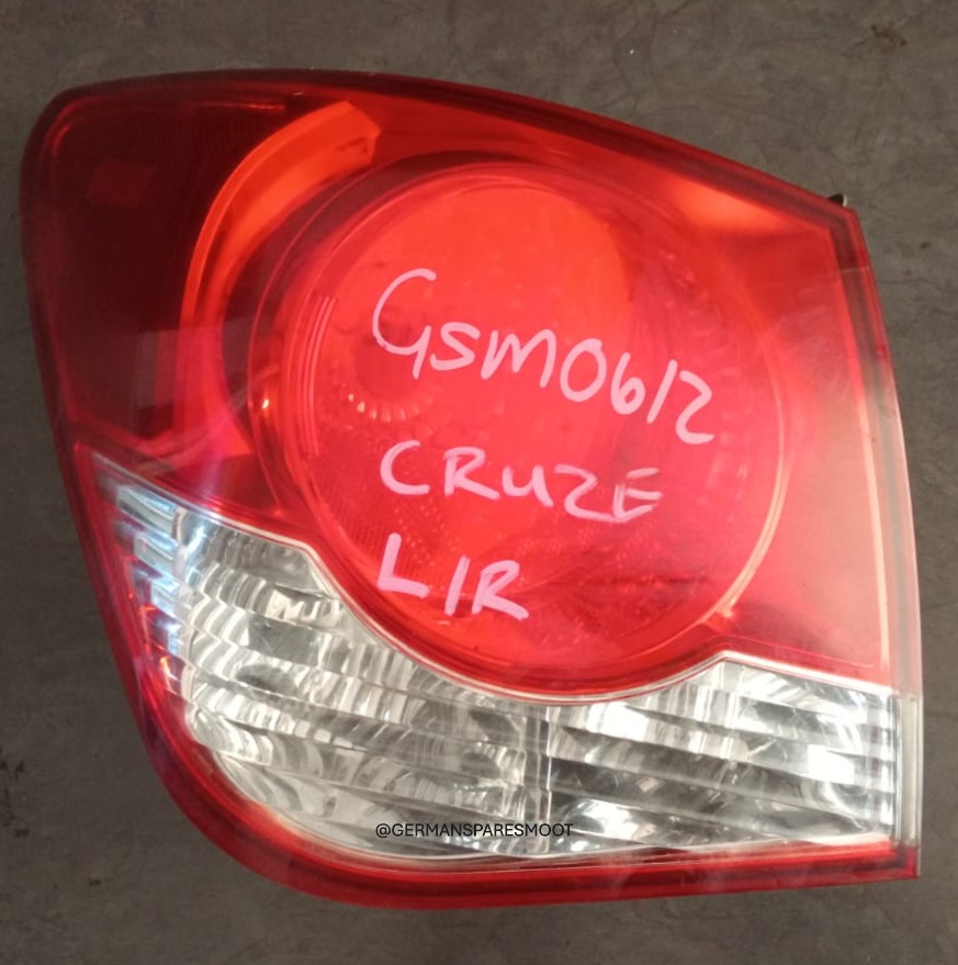 Chev Cruze 1.8 2011 Used Tail-Light - Private Seller Chev Cruze 1.8 2011 Used Tail-Light - Private Seller