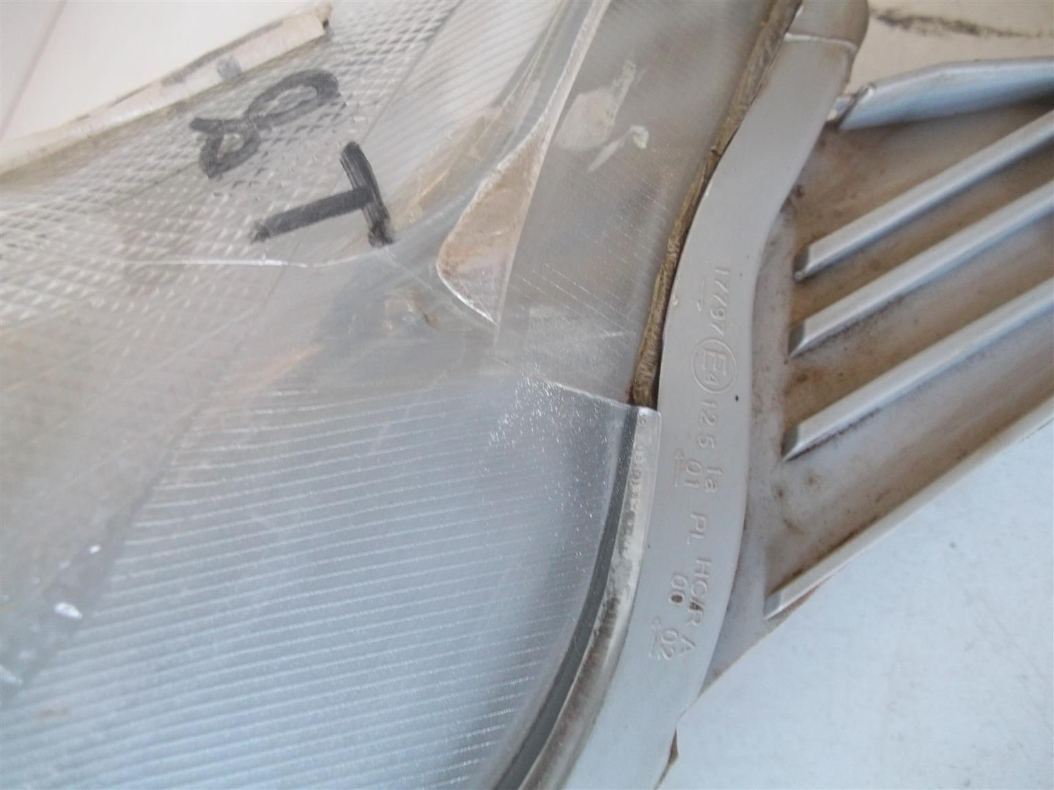 Toyota Avanza '11-'15 right headlight - Private Seller Toyota Avanza '11-'15 right headlight - Private Seller