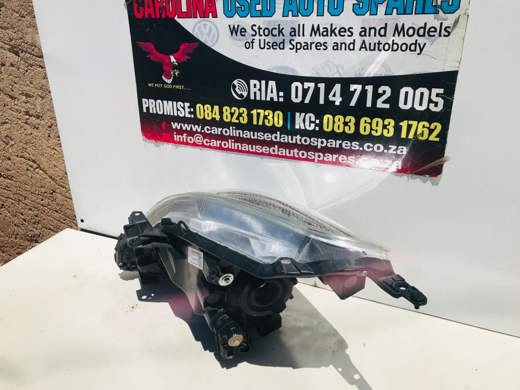 Suzuki Baleno right side standard headlight - Private Seller Suzuki Baleno right side standard headlight - Private Seller