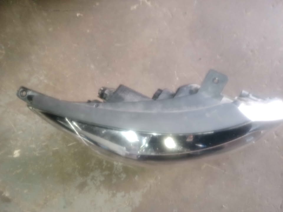 Kia Sportage Headlight for Sale - Private Seller