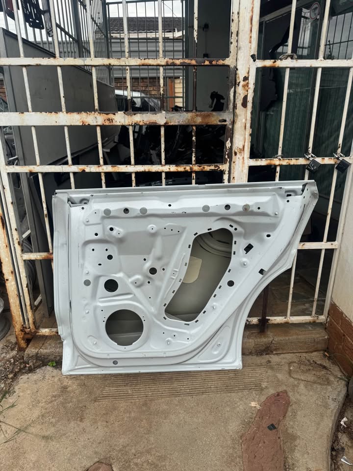 Audi SQ8 Right Rear Back Door - Private Seller Audi SQ8 Right Rear Back Door - Private Seller