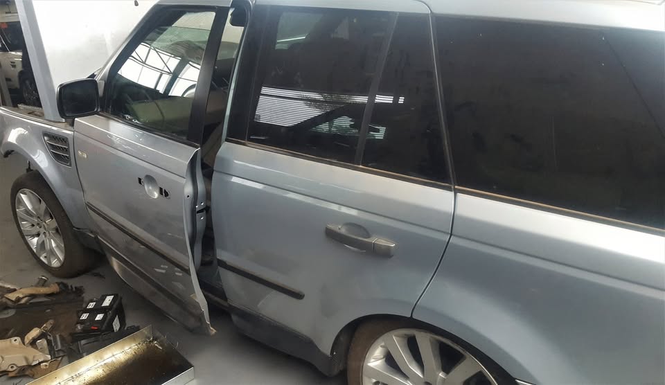 Range Rover Sport Doors (front & back) | AUTO EZI - Private Seller
