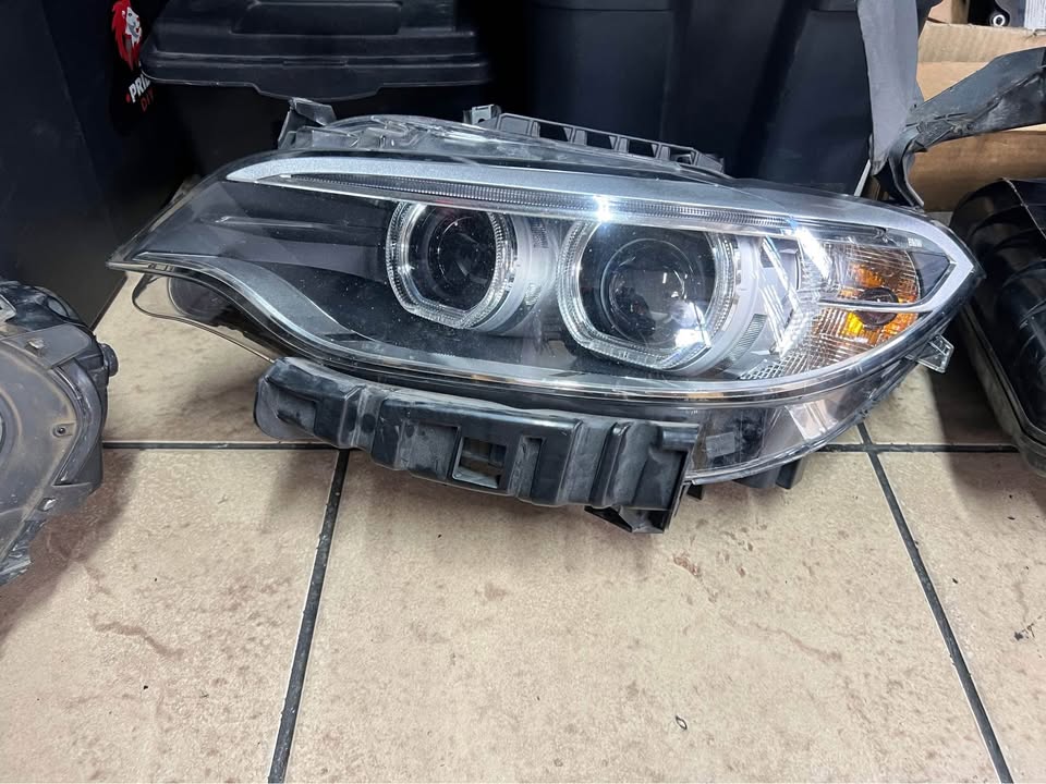 BMW 2 series F22 headlight left side - Private Seller BMW 2 series F22 headlight left side - Private Seller