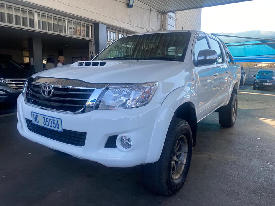 2011 TOYOTA HILUX 3.0D4D 4X4 DOUBLE CAB AUTOMATIC