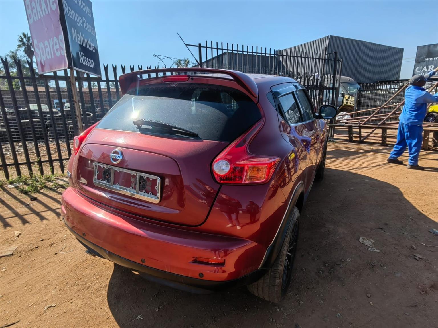 Stripping for Spares: Nissan Juke 1.6 2013 petrol automatic HR16