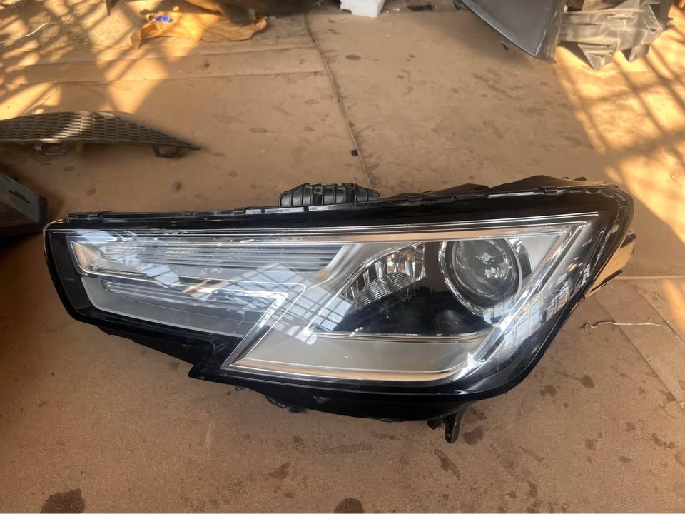 Audio A4 B9 Headlight Left Side  Used Auto Body Spare Parts at Sema Spare Center - Private Seller